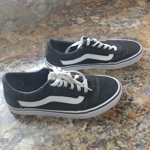 Women's Size 8.5 Vans Classic
